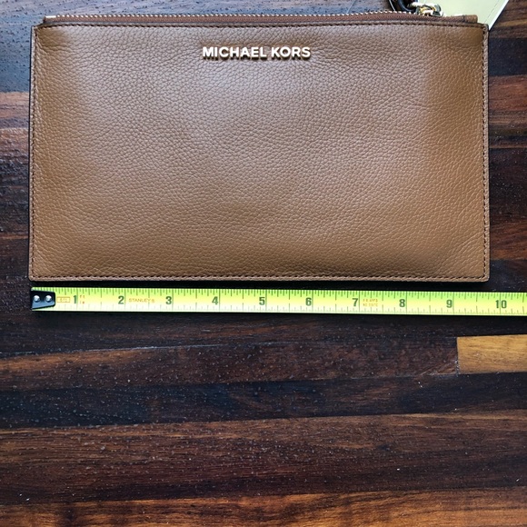 Micahel Kors Jet Set Lg zip clutch leather - Picture 7 of 7